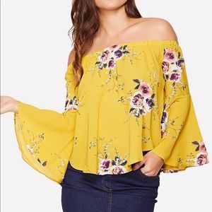 SALE⚡️Yellow Floral OffShoulder Bell Slve Top NWT